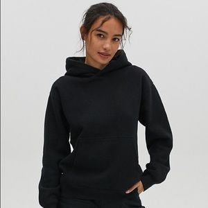 Aritzia - TNA perfect hoodie